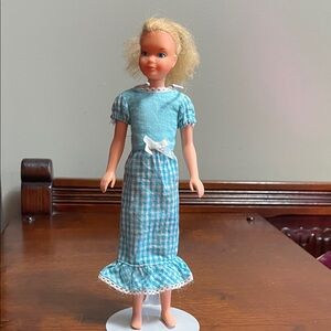 1973 Quick Curl Skipper In Original Blue Gingham Dress Doll